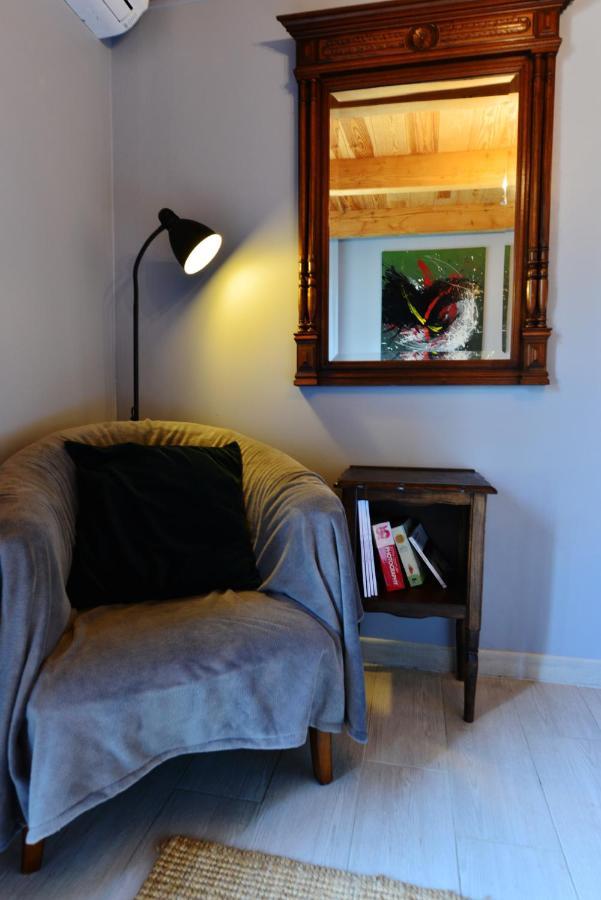 Chez Pique-Fesse Chambre D'Hote Saint-Martin-L'ars Luaran gambar